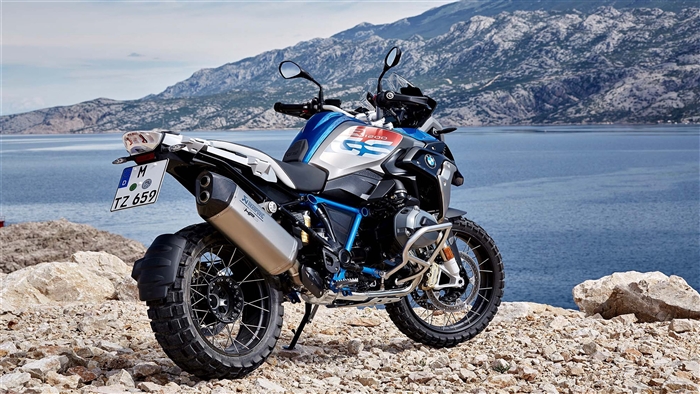 2017 BMW R1200GS Rallye Motorcycle 4K