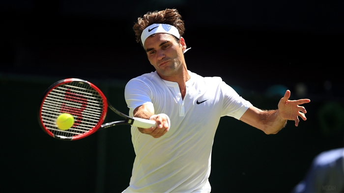 Roger Federer playing tennis 4K