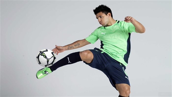 Sergio Aguero playing soccer 4K