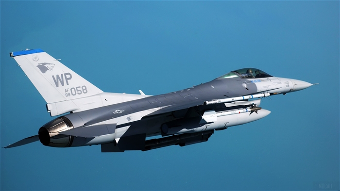 F-16 Fighting Falcon at Kunsan Air Base 4K