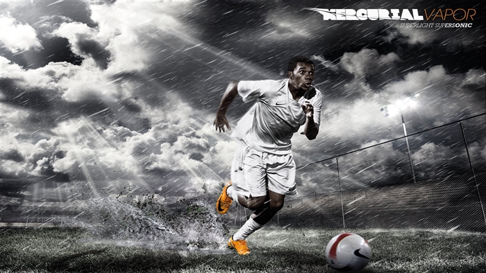 Robinho playing soccer for Nike Mercurial Vapor 4K