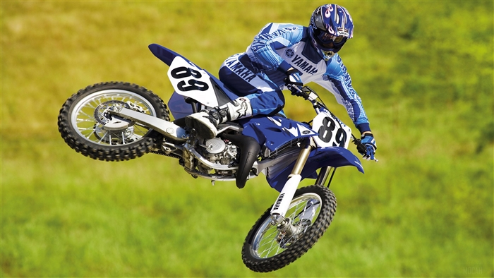 Yamaha Motocross Rider in Mid-Air 4K
