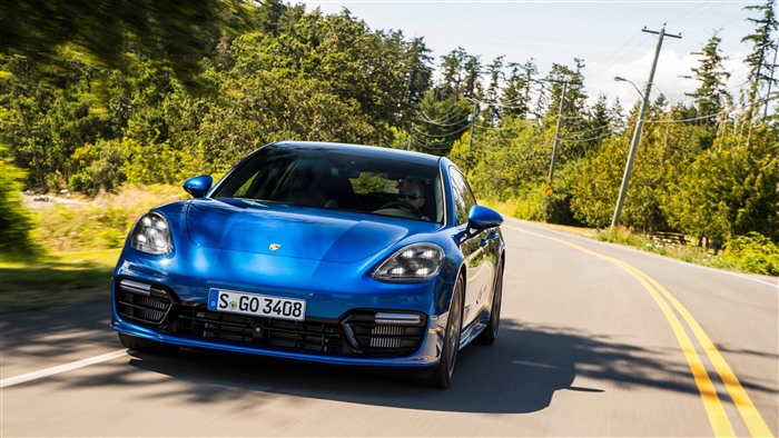 Blue Porsche Panamera Turbo Sport Turismo 2017 4K