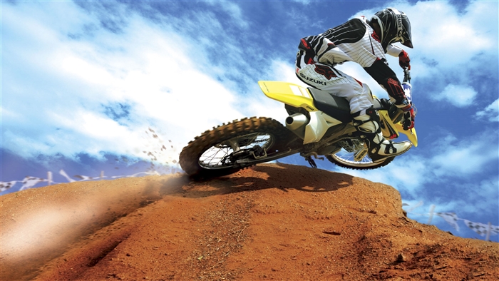 Motocross Rider on Suzuki Bike 4K