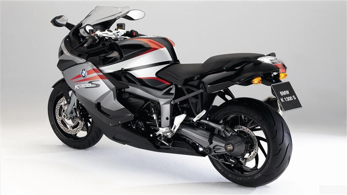 BMW K 1300 S motorcycle 4K