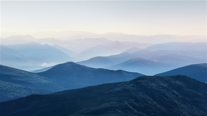 Layered Mountains in Blue Haze 4K