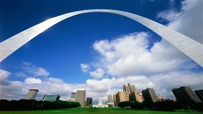 Gateway Arch with St. Louis Skyline