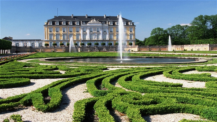 Augustusburg Castle gardens with fountains