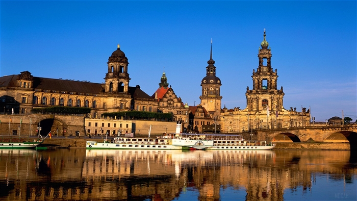 Elbe River Dresden Germany 4K