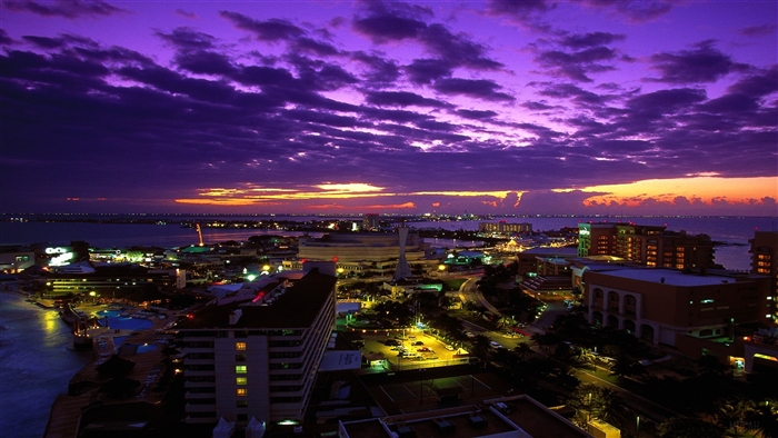 Twilight over Cancun, Mexico 4K