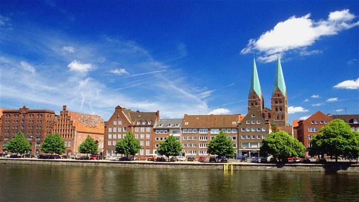 Buildings along the Trave River in Germany 4K