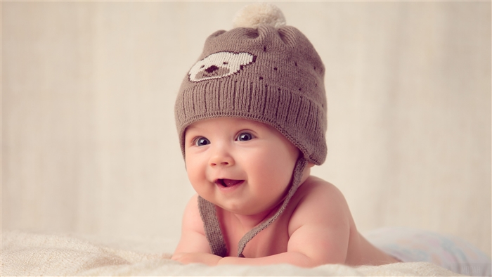 Cute Baby Wearing a Bear Hat 4K