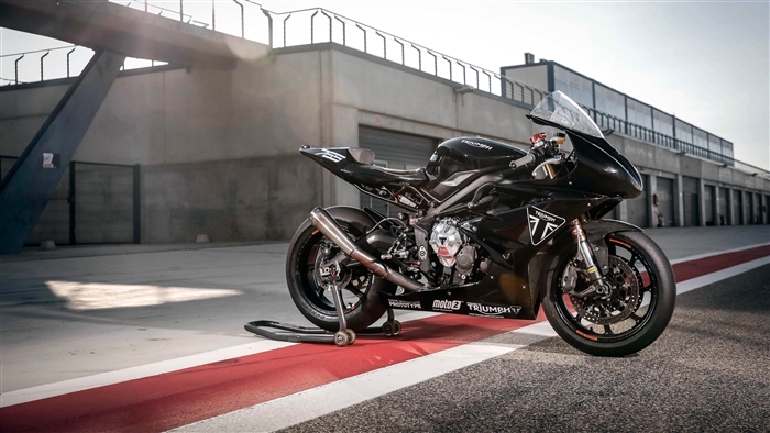 Triumph Daytona 765 Moto2 2017