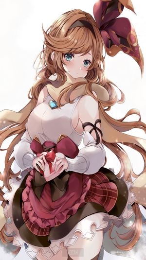 Clarisse from Granblue Fantasy holding a gift