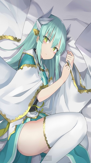 Anime girl with turquoise hair and green eyes