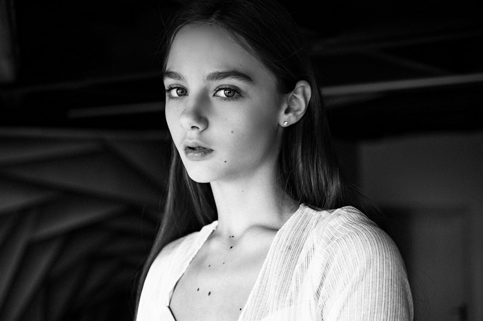 Portrait of a young woman by Aleksey Trifonov
