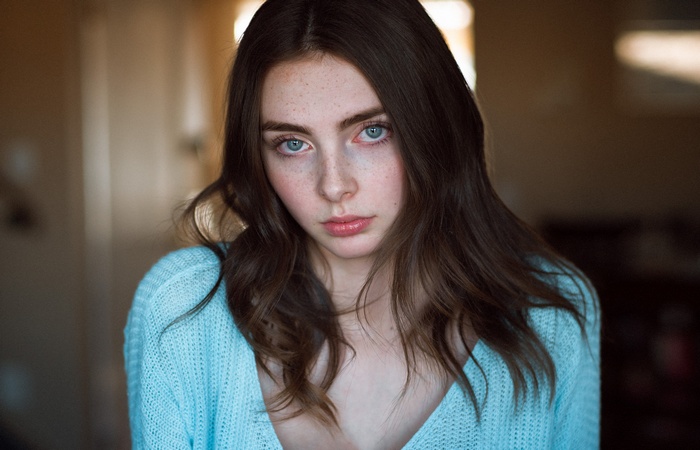 George Dutch, freckles, women, face, gray eyes, portrait, Paxton Biberdorf