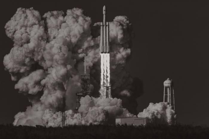 SpaceX Falcon Heavy Rocket Launch