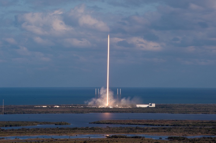 SpaceX rocket launch from Cape Canaveral