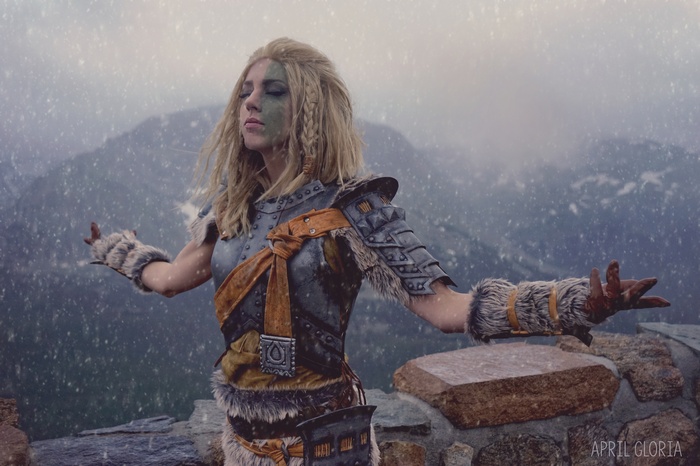 mountains, makeup, blonde, model, women, mountain pass, The Elder Scrolls V: Skyrim, The Elder Scrolls, cosplay, April Gloria, Mjoll the Lioness (Skyrim)