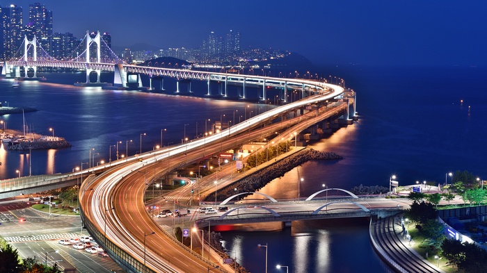 Gwangan Bridge in Busan, South Korea at night