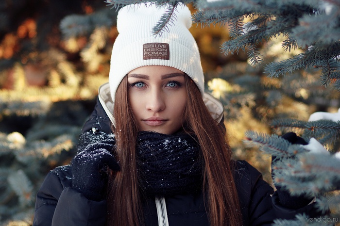women, face, scarf, portrait, black jackets, depth of field, blue eyes