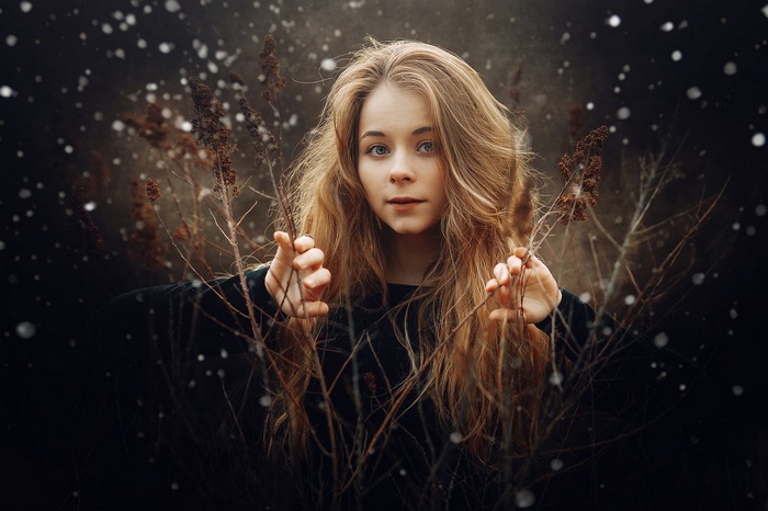 Portrait of a blonde woman by Sergey Piltnik