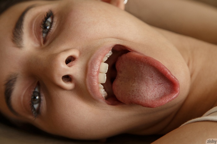 women, model, eyes, eyebrows, Araya Acosta, tongue out, open mouth, smiling, teeth, zishy