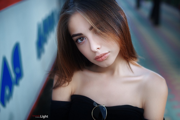 Portrait of a young woman with brown hair