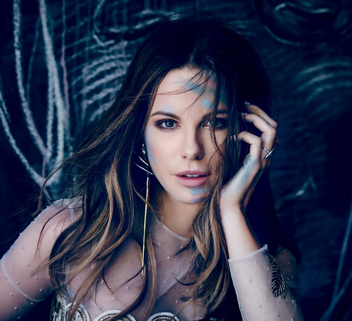 Kate Beckinsale with blue face paint