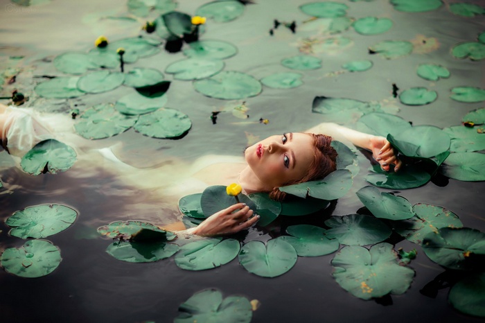 women outdoors, red lipstick, women, redhead, brown eyes, Alexandra Girskaya, pond, swimming, wet hair, wet clothing, Olga Boyko, face