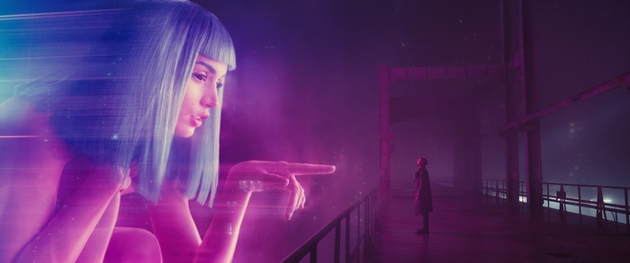 Joi and Officer K on a bridge in Blade Runner 2049