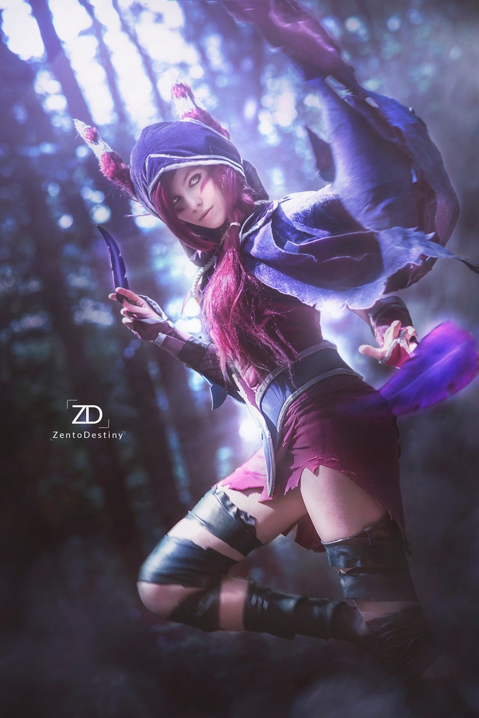 Xayah from League of Legends Cosplay
