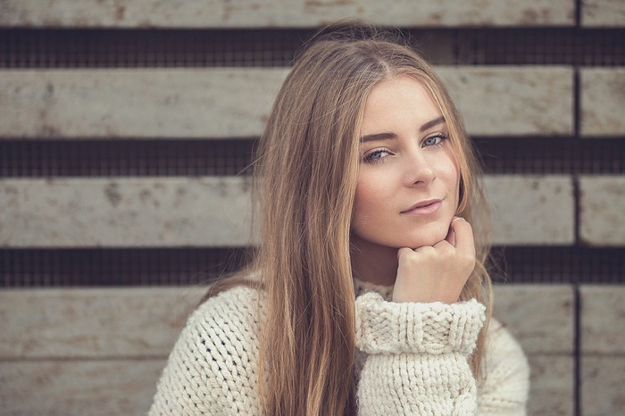 smirk, Stefan Moosdorf, sweater, women outdoors, blue eyes, face, looking at viewer, long hair, women, portrait, brunette