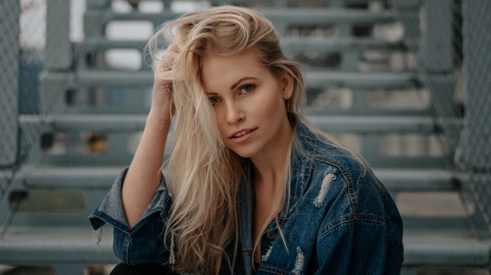 Tallulah Manuela, jean jacket, blonde, looking at viewer, blue eyes, hands in hair, open mouth, women, face, Steve Dean Mendes