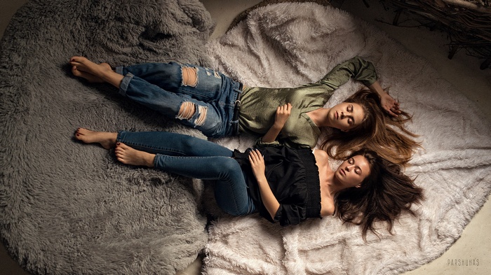 torn jeans, Anton Parshunas, closed eyes, women, brunette, jeans, blonde, denim, lying on back, barefoot