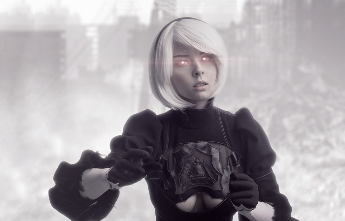 2B from Nier: Automata cosplay