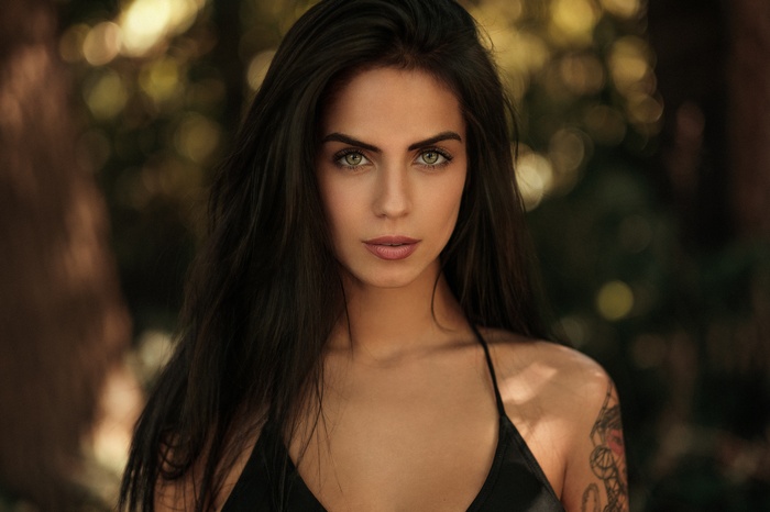 Marlen Valderrama Alvaréz portrait with tattoo