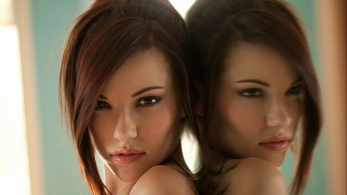 Elizabeth Marxs with Tattoo
