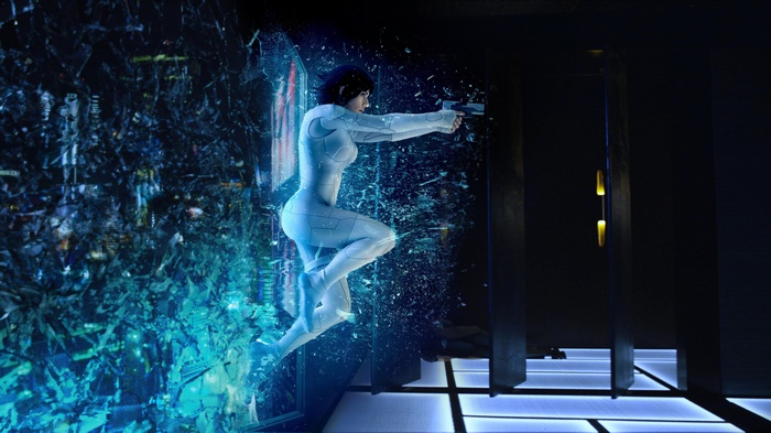 Kusanagi Motoko from Ghost in the Shell in action
