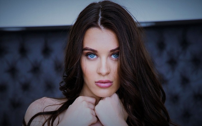 Lana Rhoades, face, women, blue eyes, curvy
