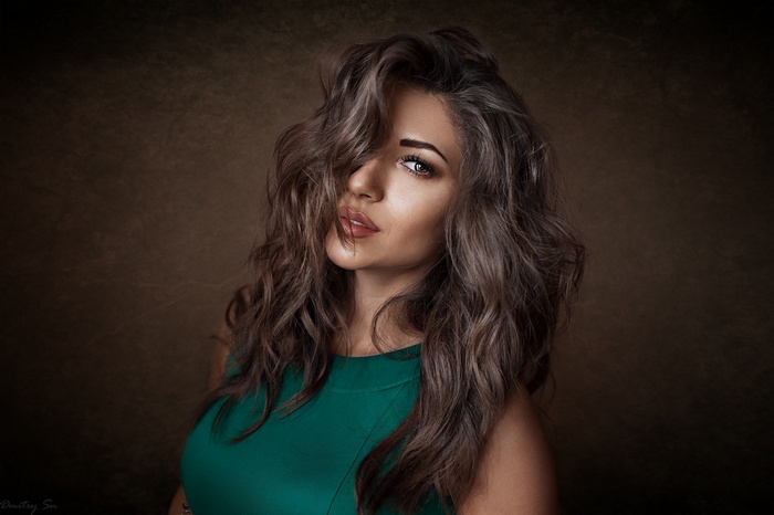Portrait of a woman by Dmitry Shulgin