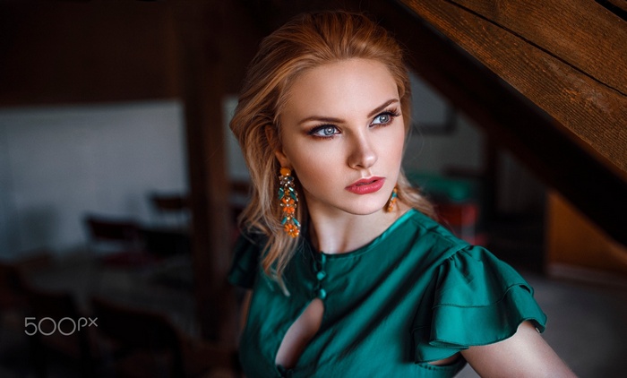 Portrait of Carla Sonre by Damian Piórko