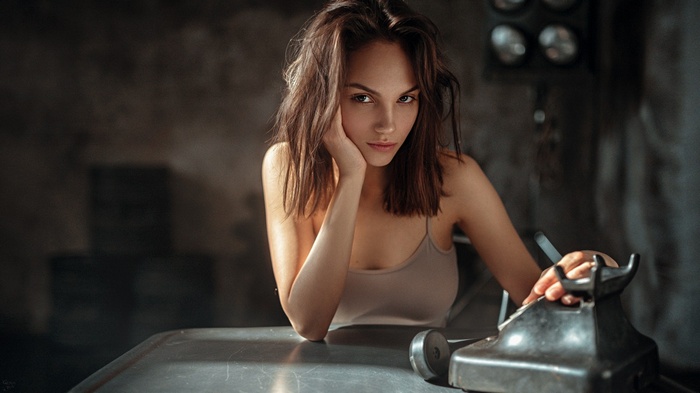 depth of field, face, Maria Dyomina, Georgy Chernyadyev, telephone, portrait, women, brunette, brown eyes