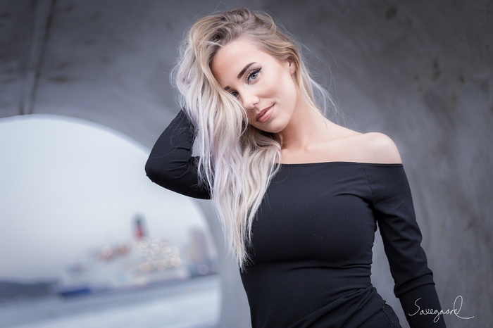 Hannah Aurora by Nicolai Saxegaard