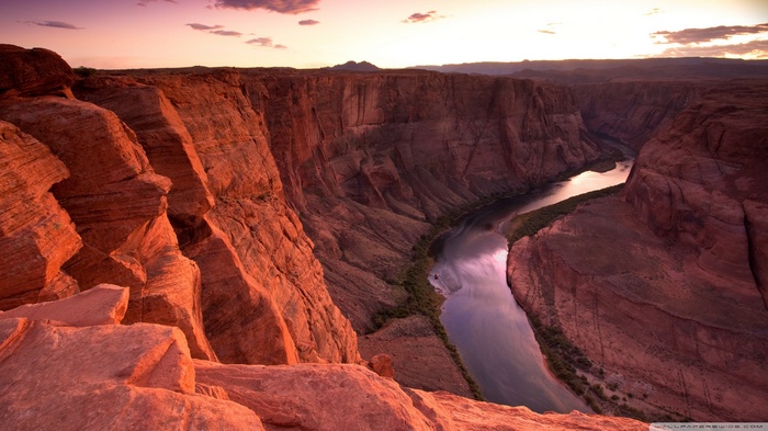 Horseshoe Bend Canyon with Colorado River at Sunset