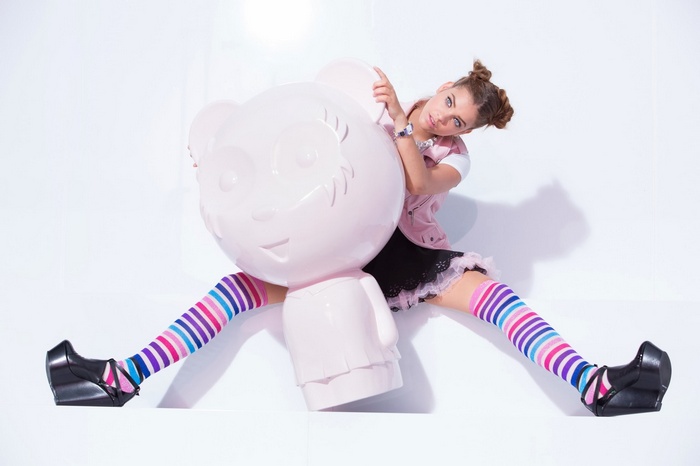 Barbara Palvin with a large pink bear toy