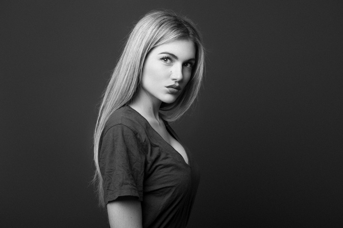 Monochrome portrait of a woman