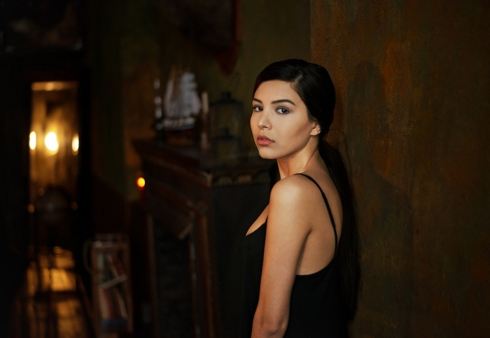 Sofi Asadullayeva portrait by Maxim Maximov