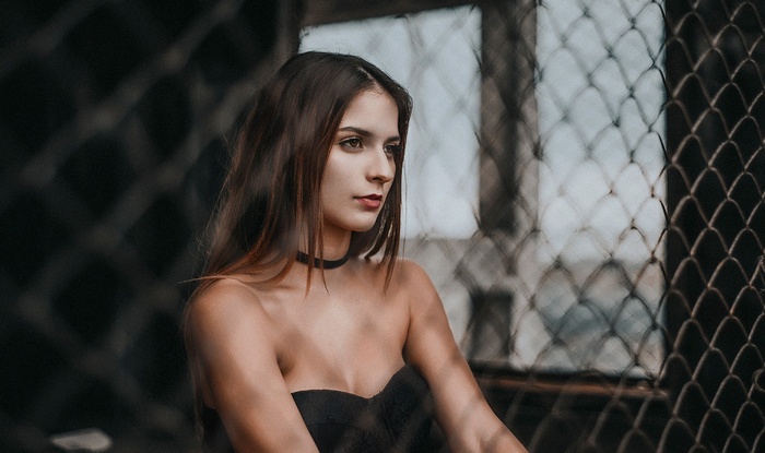 window, depth of field, cleavage, auburn hair, women, portrait, choker, bare shoulders, long hair, looking away, model, straight hair